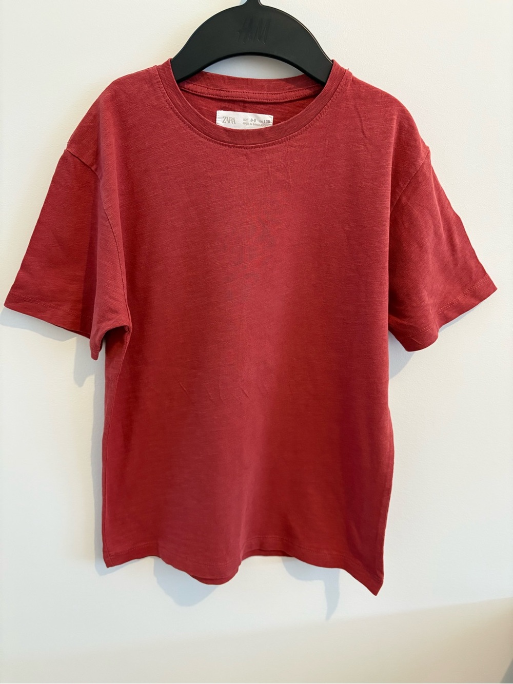 Zara Men’s Burgundy Crew Neck Short Sleeve Tee